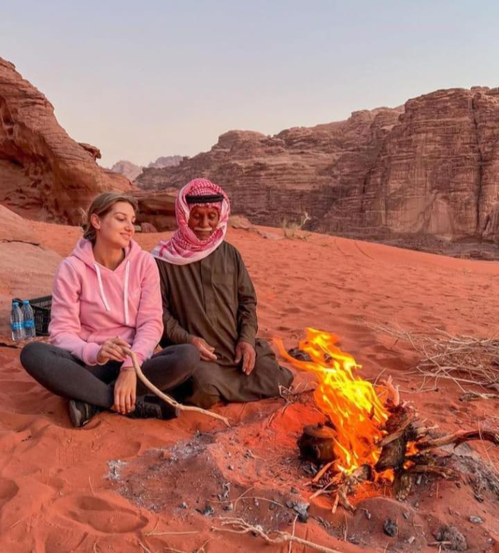 Moon City With Jeep Trips Wadi Rum Exterior foto